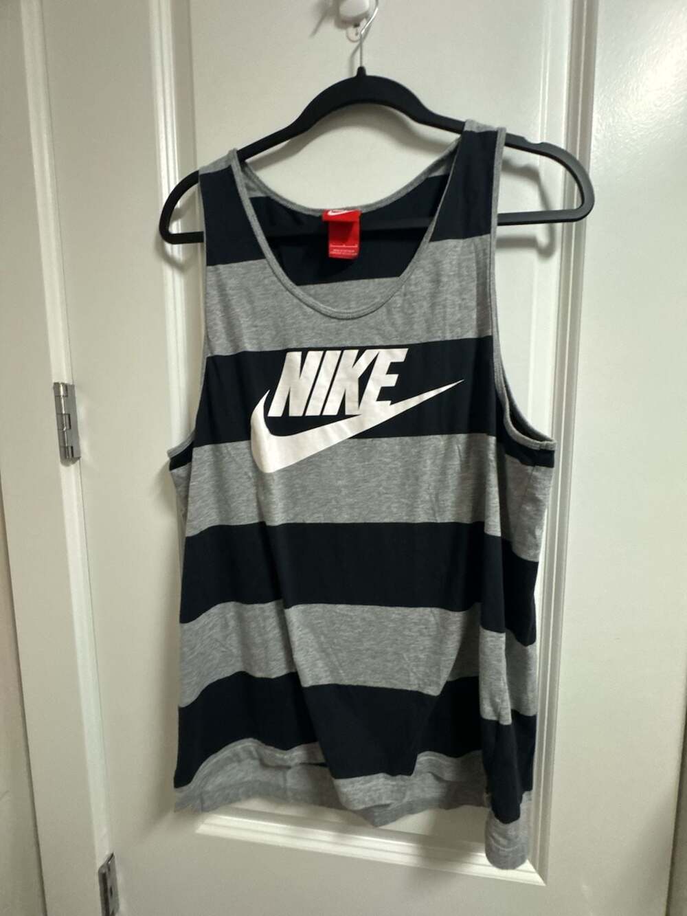 Nike Men's Striped Crew Neck Graphic Tank Top